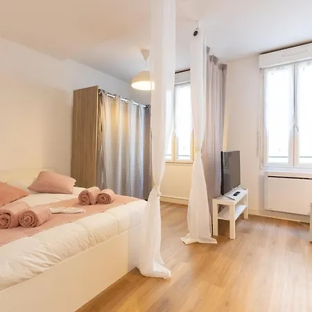 Grand Centre Apartmán